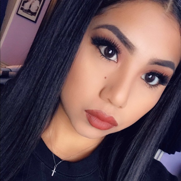 Meet your Posher, Ariel - Picture 1 of 1